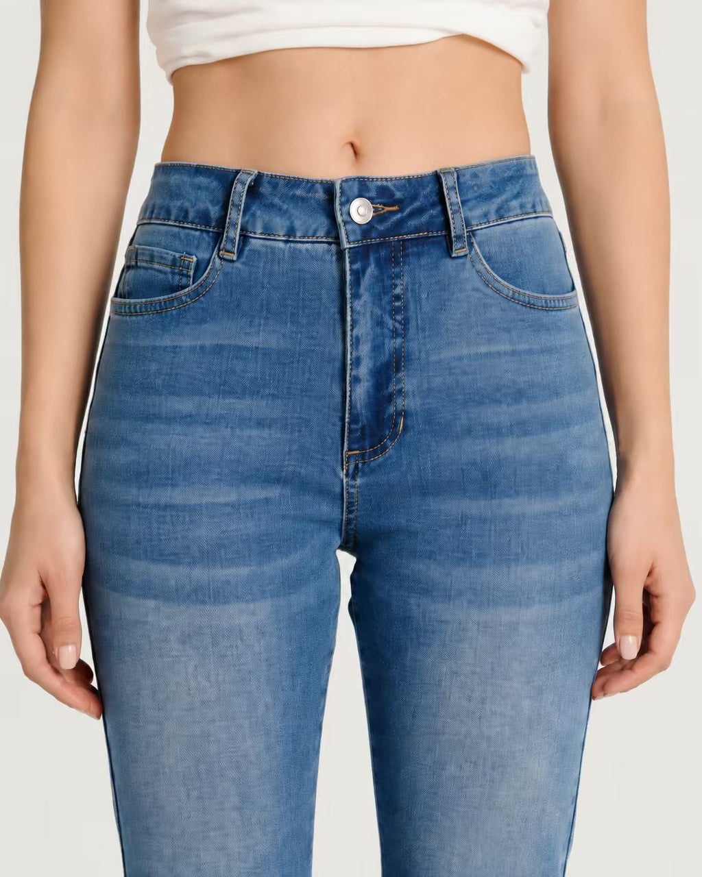 Shaping Straight Jean light Blue