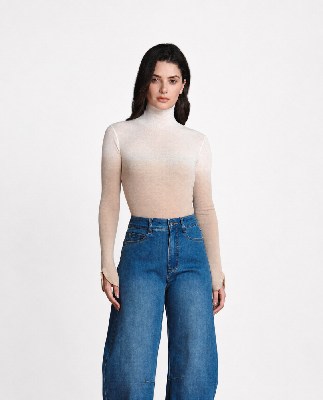 THE DIP-DYED PETAL WOOL TURTLENECK BEIGE