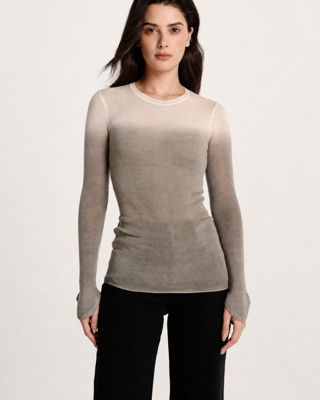 THE DIP-DYED PETAL WOOL TOP GREY