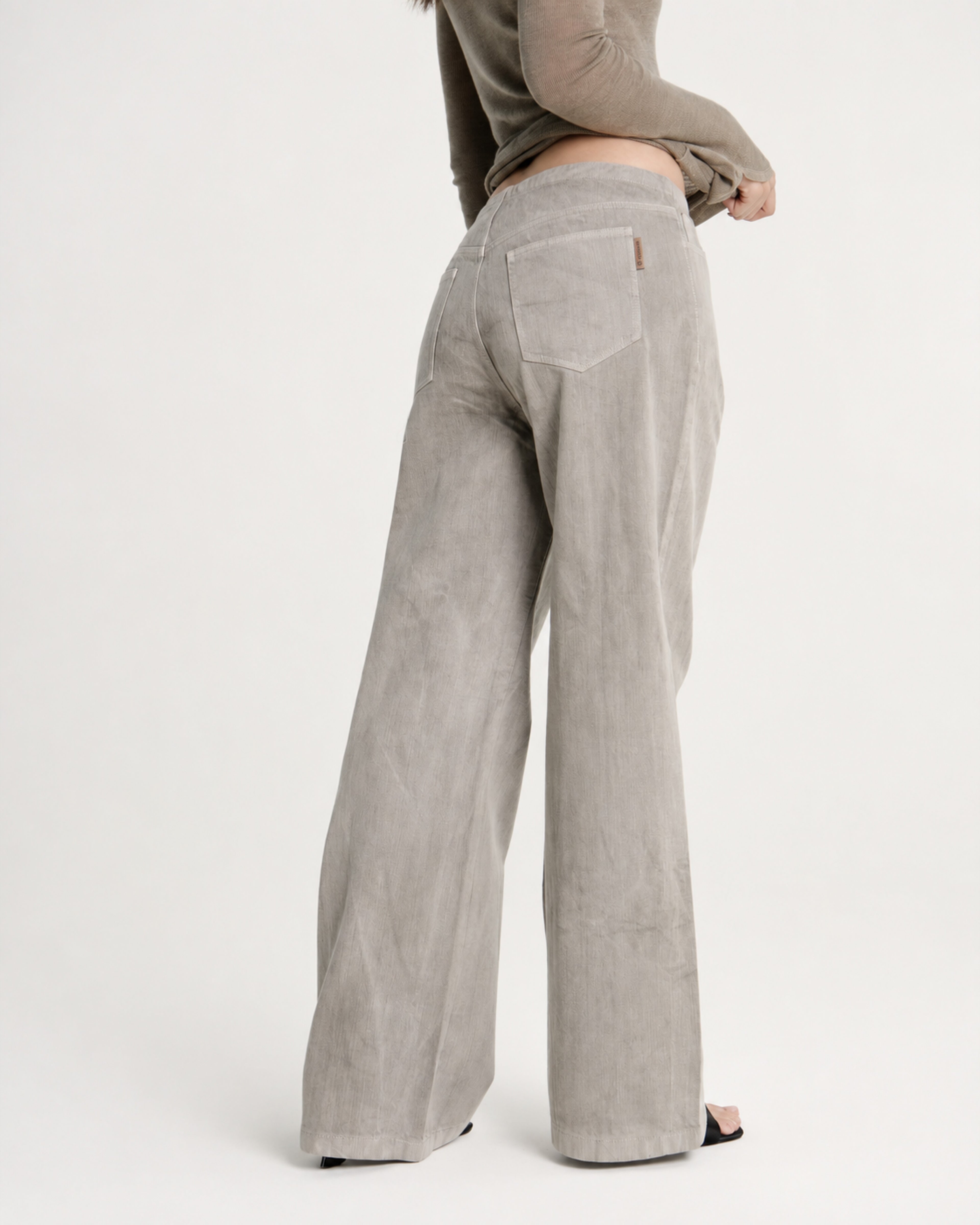Mineral Dye Low Rise Drawstring Wide Leg Jean