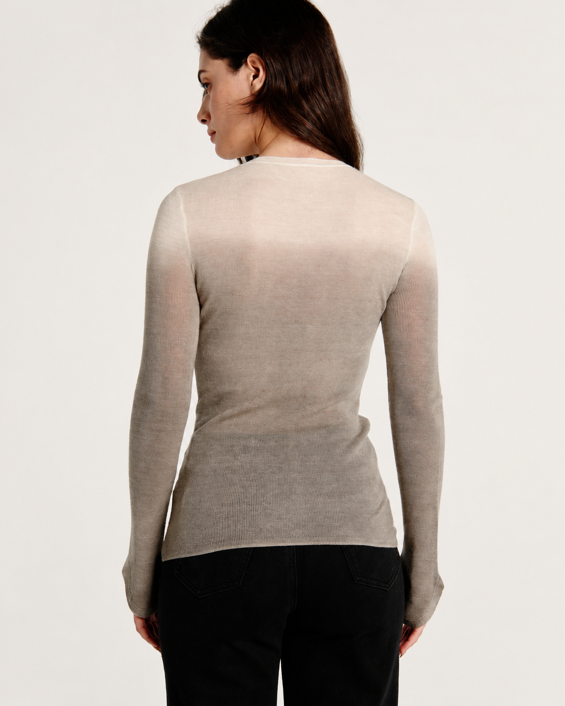 THE DIP-DYED PETAL WOOL TOP GREY